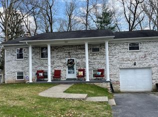 101 Davis Dr, Beckley, WV 25801
