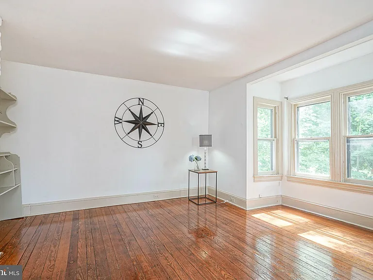 315 Chestnut St — Photo 16
