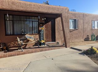 3002 Edgecliff Dr, Farmington, NM 87402