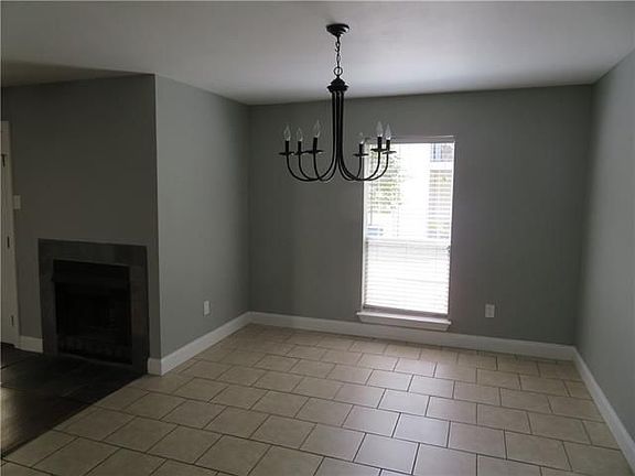 4th image of 207 Parkview Dr #207