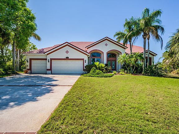 Front of House & Driveway