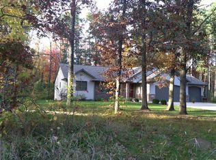 1406 McDonald St, Oconto, WI 54153