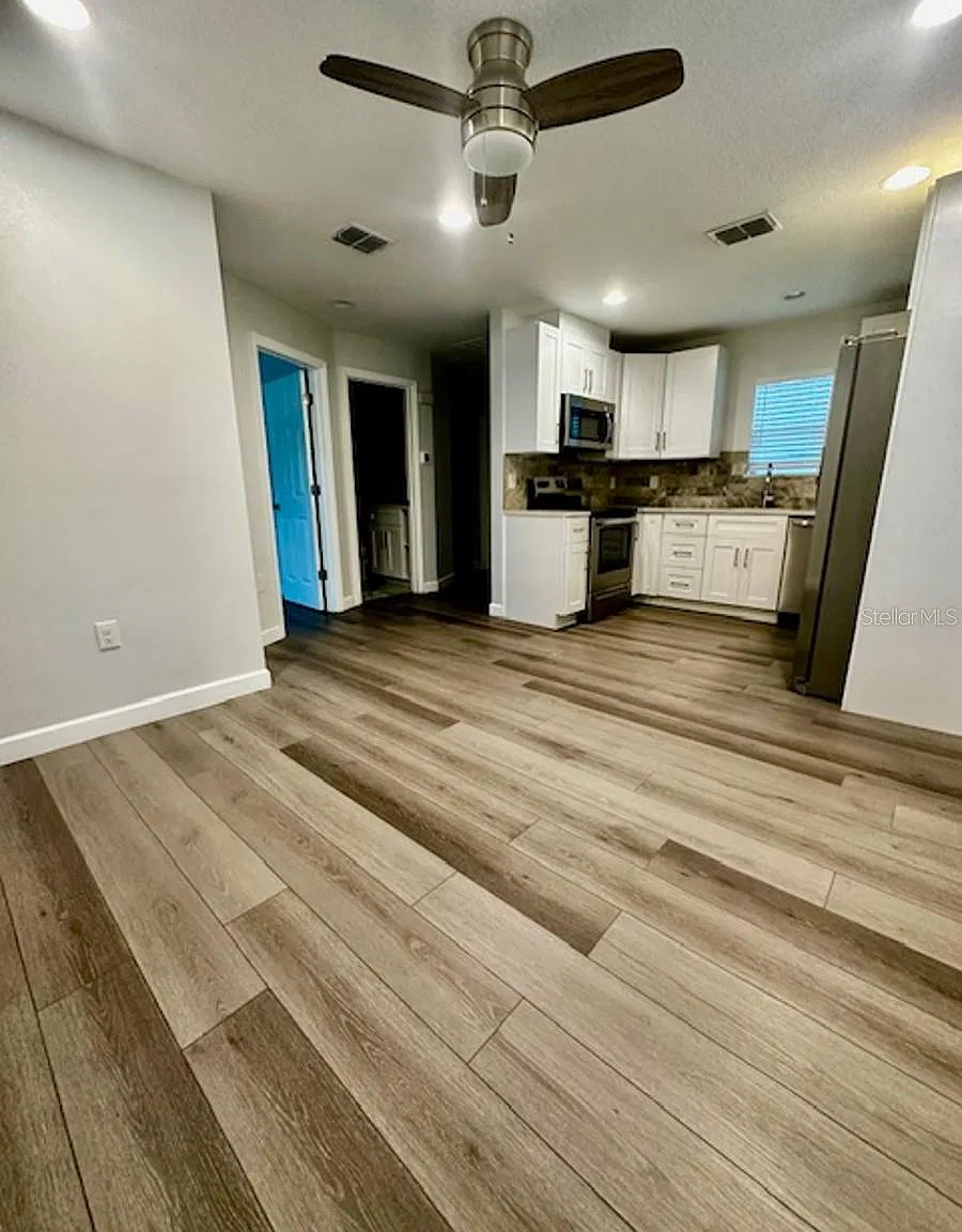 1415 - B South Adelle Avenue (41) - 1 — Photo 3