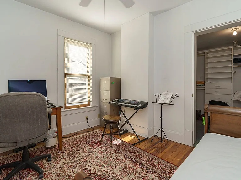 Unique 2 Bedroom in German Village — Photo 29