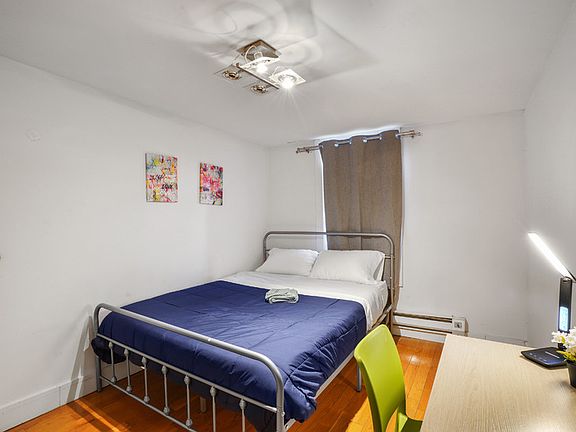 3rd image of 946 Bedford Ave #1