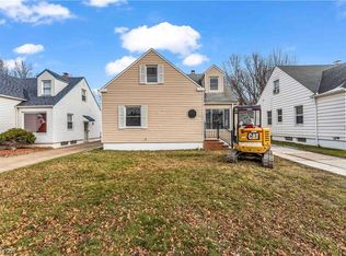 443 E 275th St, Euclid, OH