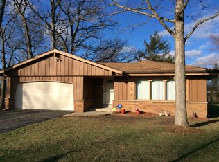 4045 S 99th St, Greenfield, WI 53228