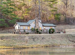218 Bull Creek Rd, Asheville, NC 28805