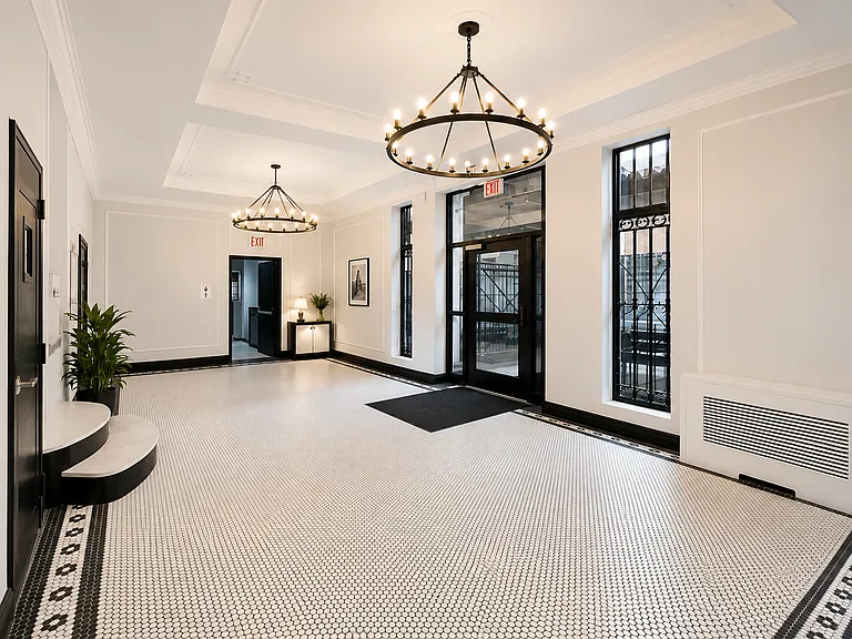 3489 Broadway #26 — Photo 7