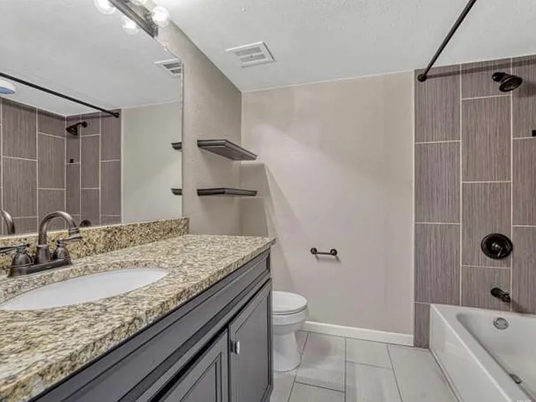 3337 S Monaco Street Pkwy #C — Photo 7