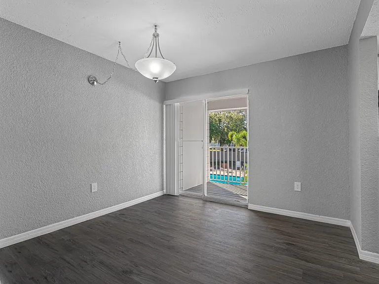 Montierra Apartments — Photo 44