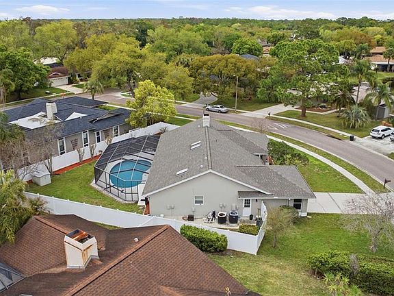 4th image of 465 Holly Hill Rd