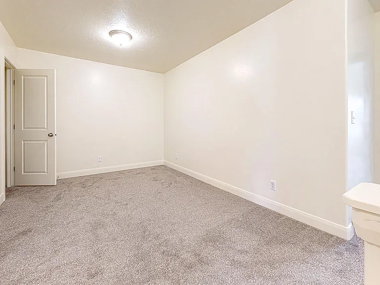 774 Old Fort Dr — Photo 27