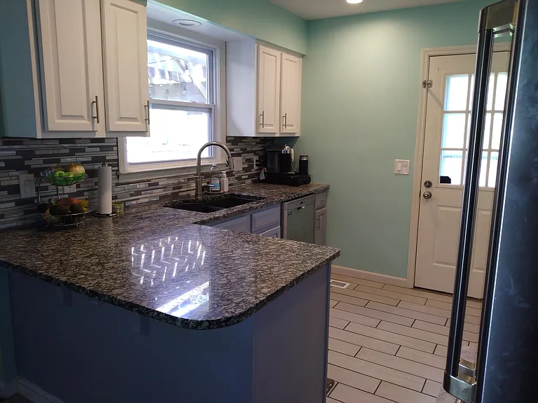 8144 Poplar Creek Rd — Photo 9