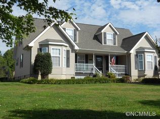 145 Oleta Rd, Hendersonville, NC 28792