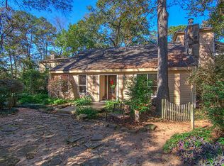1 Holly Tree Ln, Spring, TX 77373