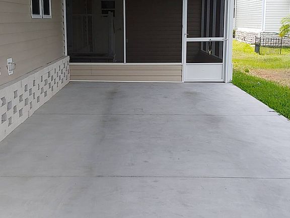 3rd image of 147 Barry Dr #147