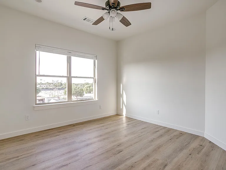 3108 Frazier Ave — Photo 15