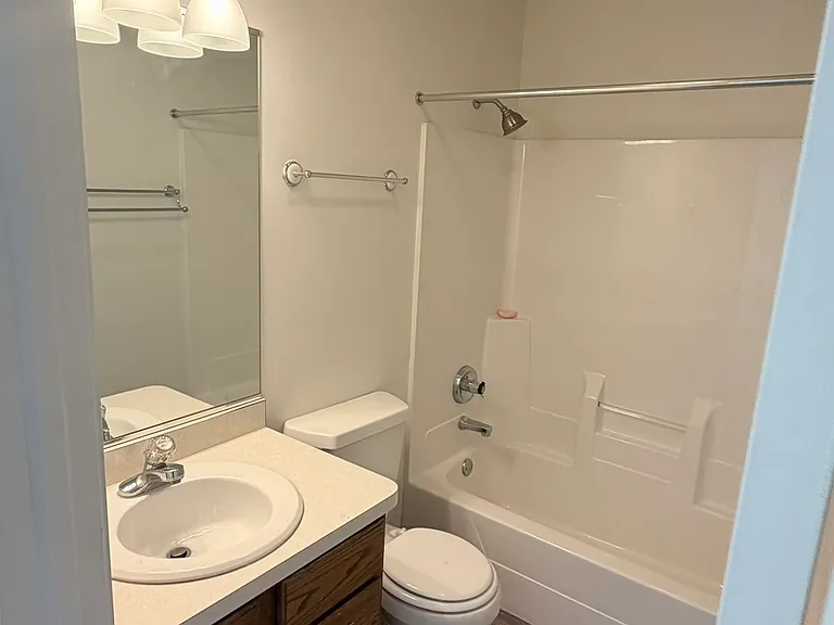 1109 Cambridge Ln — Photo 16