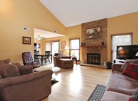4th image of 102 Indian Trail Dr