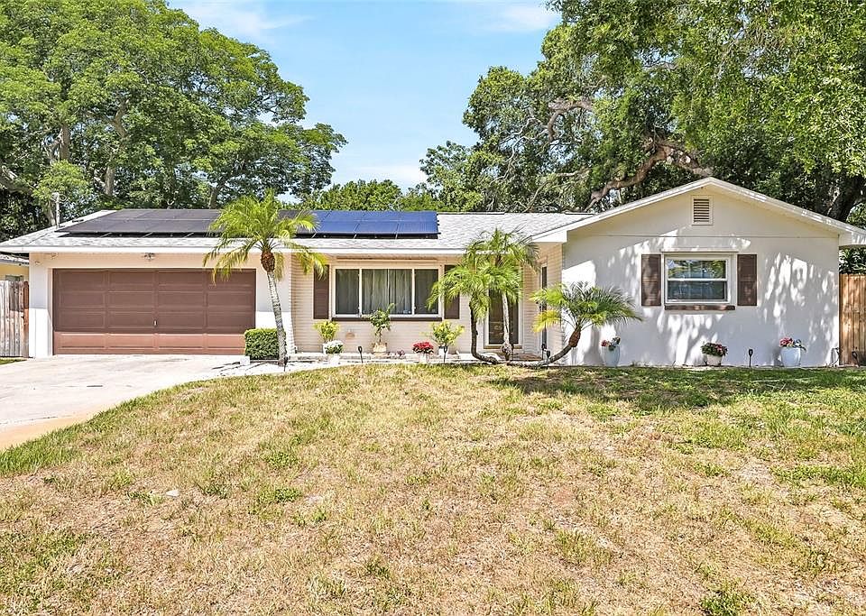 1st image of 1318 S HILLCREST AVENUE