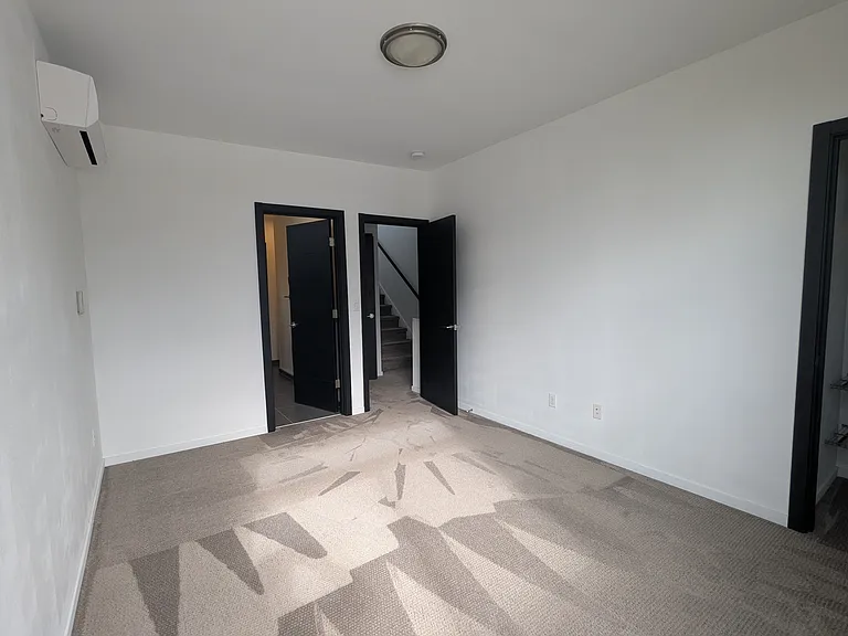 6313B 42nd Ave SW #B — Photo 7