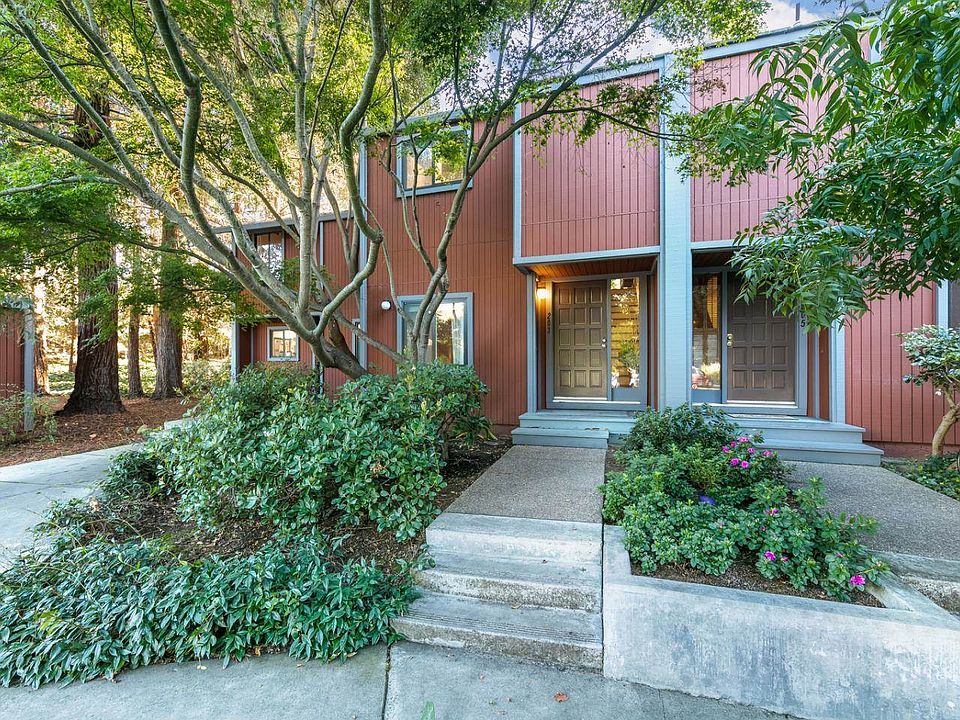 1st image of 203 Cypress Point Dr