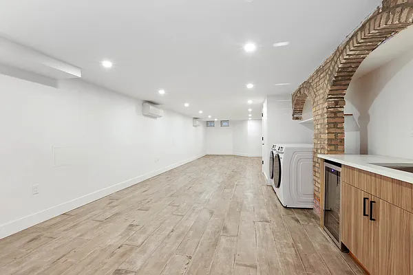 Rented by Spire Group | media 2
