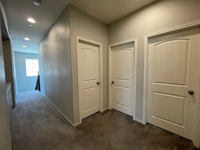 1591 Stow Grove Ave — Photo 28