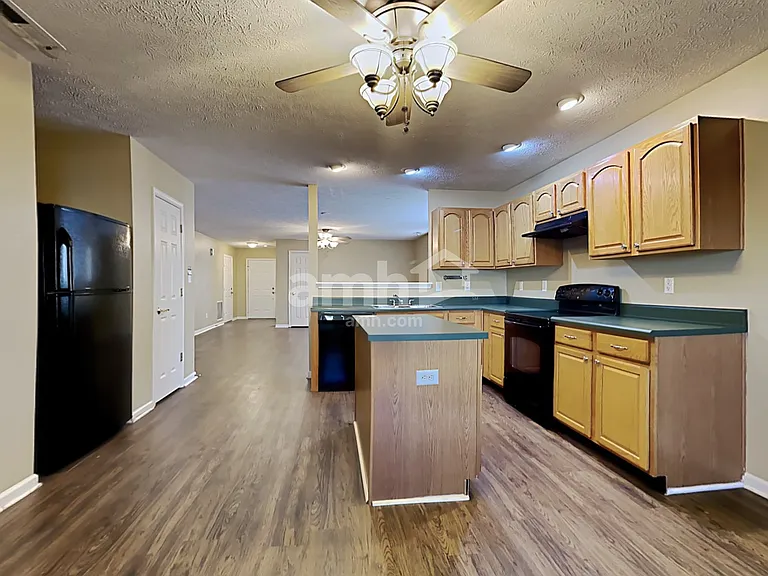 2521 Monarchy Ln — Photo 3