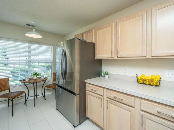 111 Barlow St #111, Summerville, SC 29485