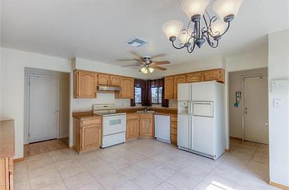 4th image of 9546 N 66th Dr