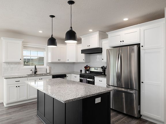 4th image of 227 N Karen Circle