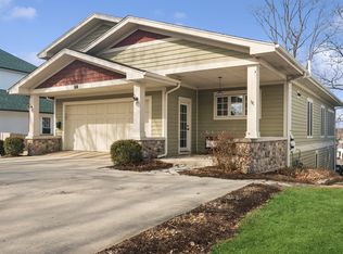 408 E Hillside Ave, Barrington, IL
