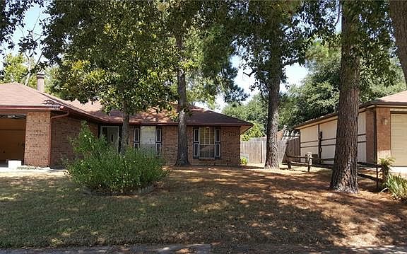 2nd image of 13233 Lexington Ln
