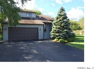 4034 E Langerwood Ln, Syracuse, NY 13215