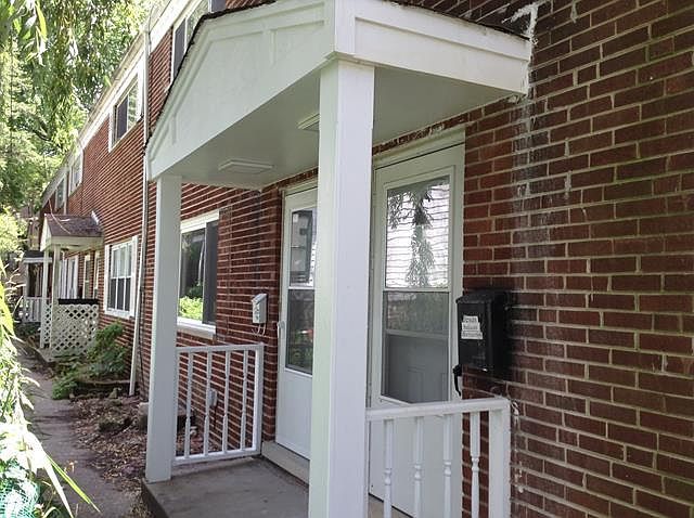 1st image of 6306 N Hermitage Ave