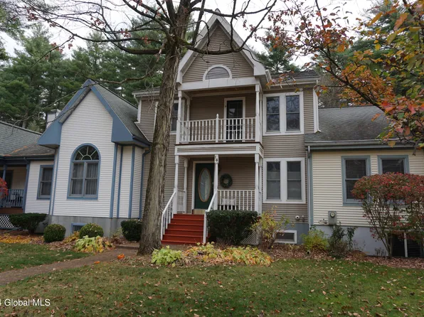 16 Sarazen Street, Saratoga Springs, NY 12866