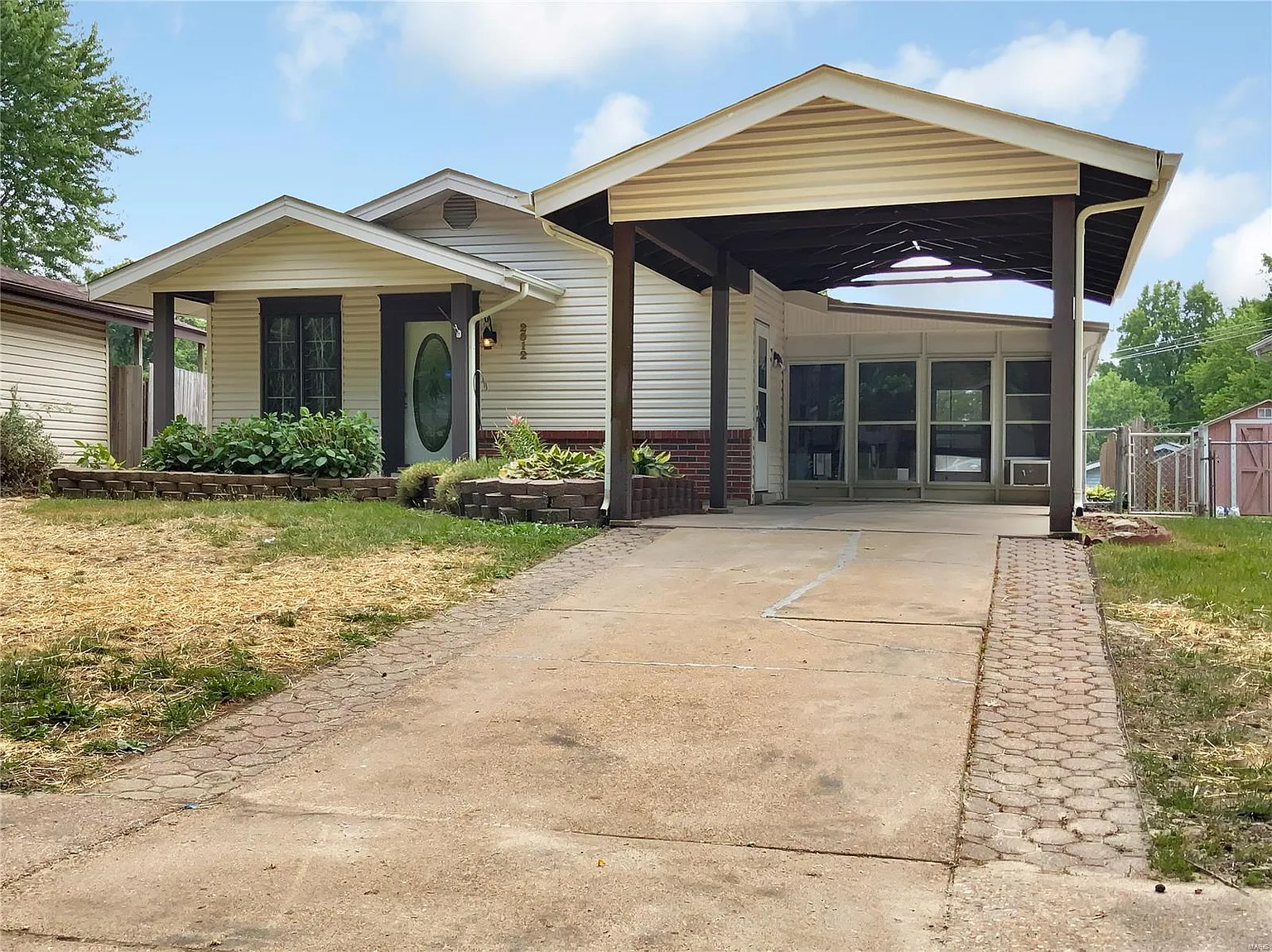 2512 Soundview Ct photo 1