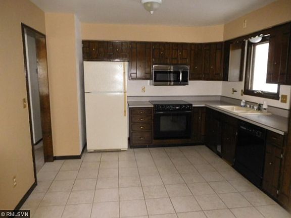5th image of 2121 Buhl Ave