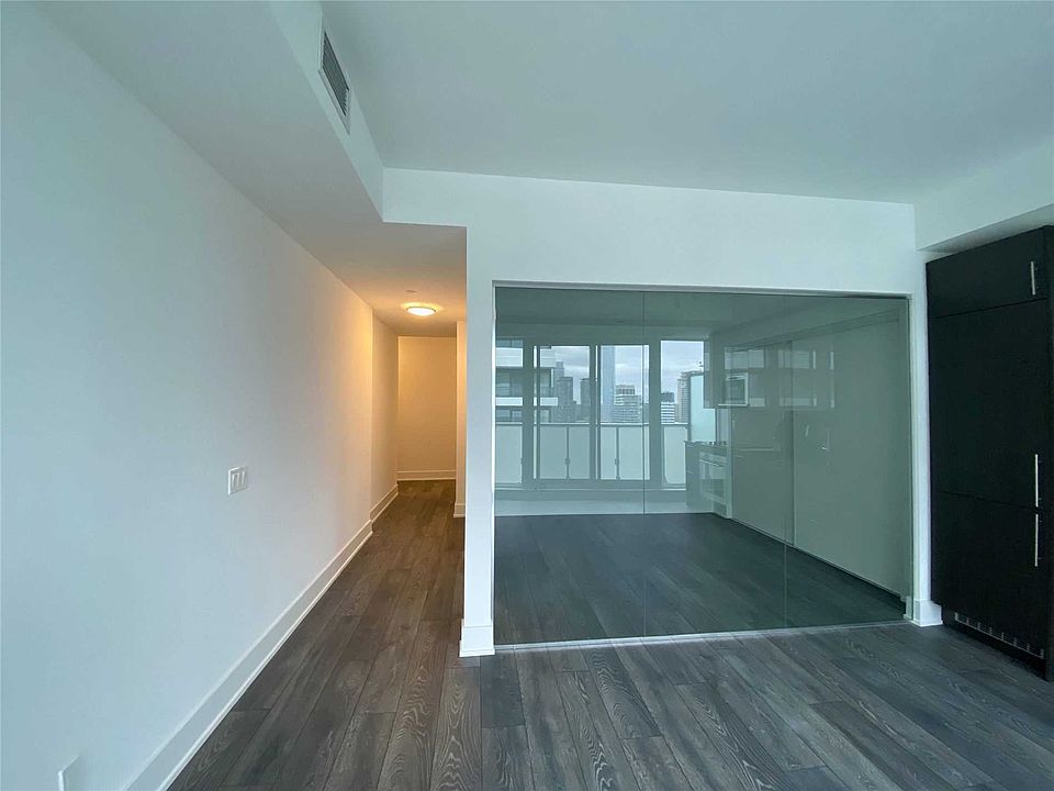 2nd image of 403 Church St #3707