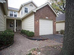 11911 Autumn Trace Ct, Maryland Heights, MO