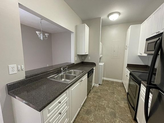 4th image of 4556 Duffy Dr