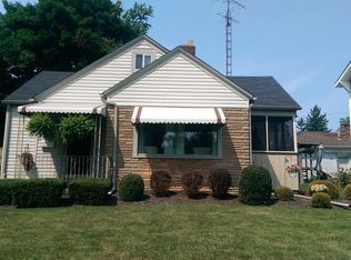 121 Roslyn Ave NW, Canton, OH 44708