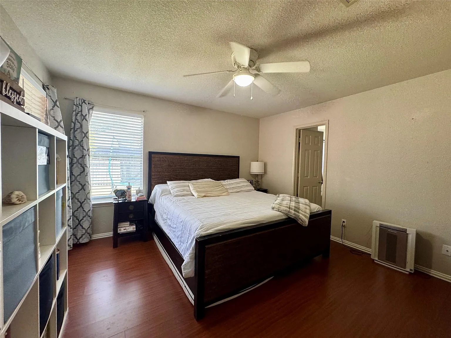 3 bed, 2.0 bath, 1198 sqft, $1,775 — Photo 2