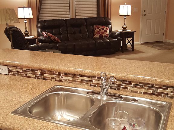 5th image of 211-517 Forest Lake Dr. #517