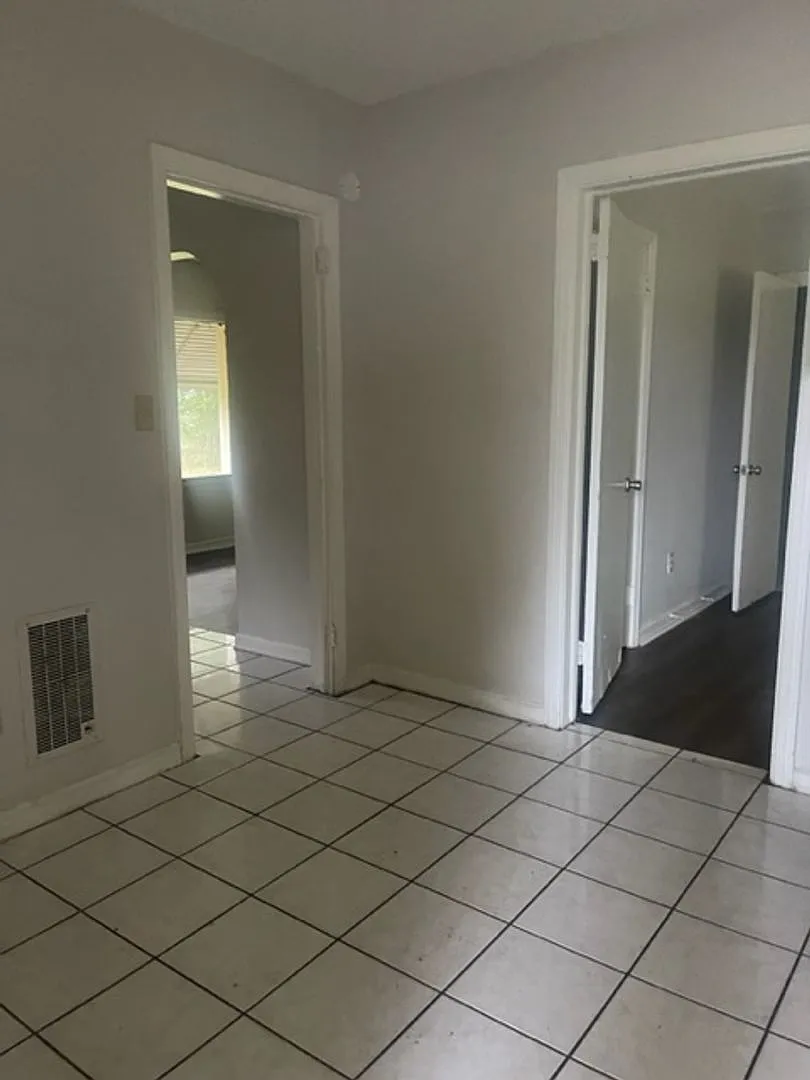 1312 Colquitt Ave — Photo 4