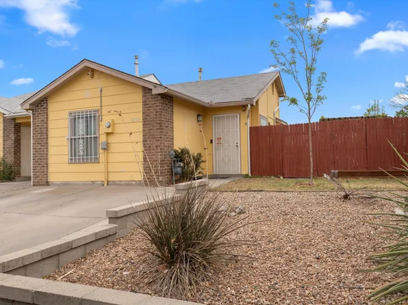 5052 Bogart St NW, Albuquerque, NM 87120
