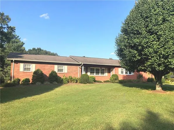 706 Kincaid Cir, Lenoir, NC 28645