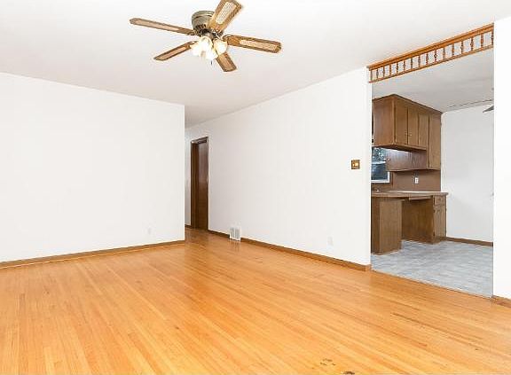4th image of 6325 Florida Ave N